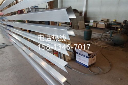 古冶古铜拉丝铝板：菱形天花与雕花幕墙的定制艺术